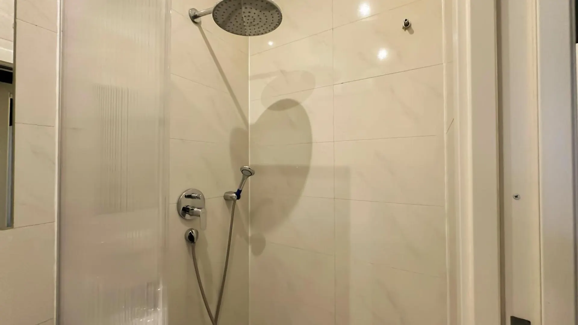 W Apartment - Brigittenau Area Mm16 Vídeň